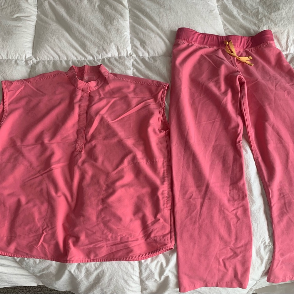 Figs scrubs neon pink rafaella L top livingston MP bottom